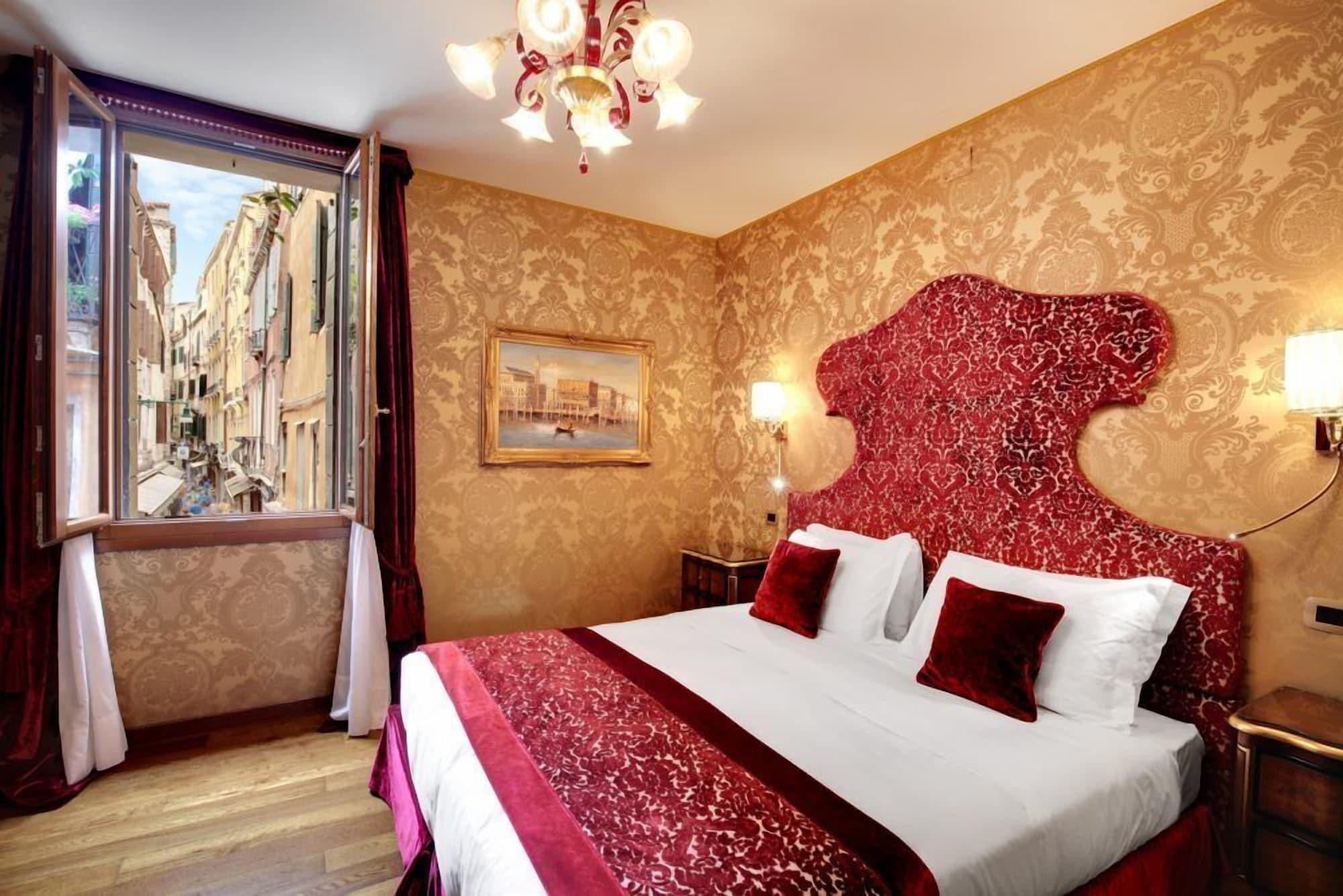 Casanova Hotel Venecia
